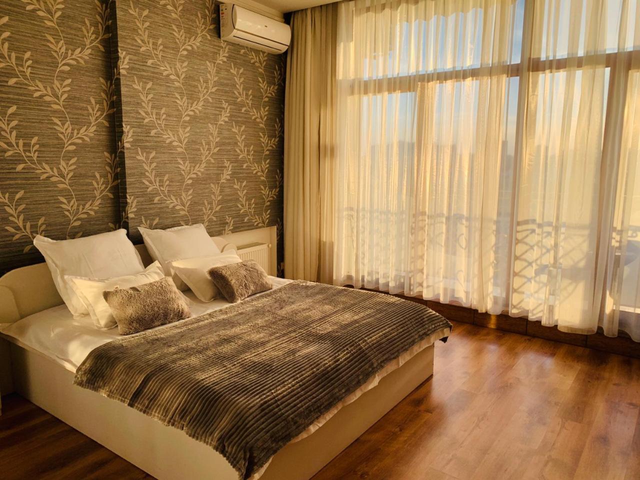 Arkadia Palace 2Bd Apartment 오데사 외부 사진